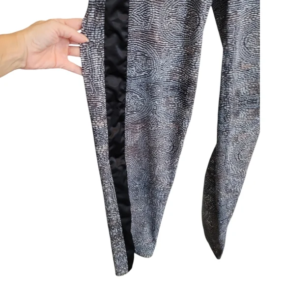 Lululemon Rise & Shine Trouser in Bead Envy Silver Spoon Multi / Black - Picture 7 of 13